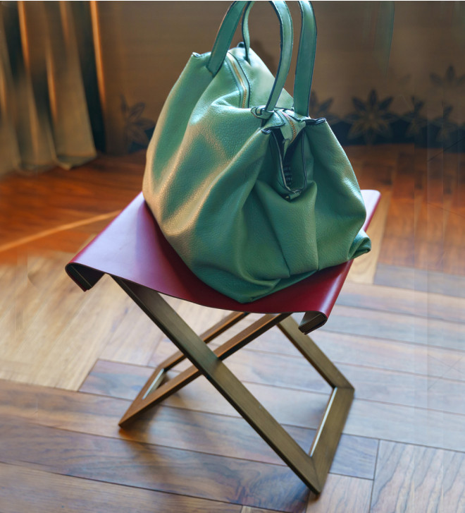 BagUp Golden Blonde Steel Bag Purse Handbag Rack Stand Holder 45” for –  bag-up.us